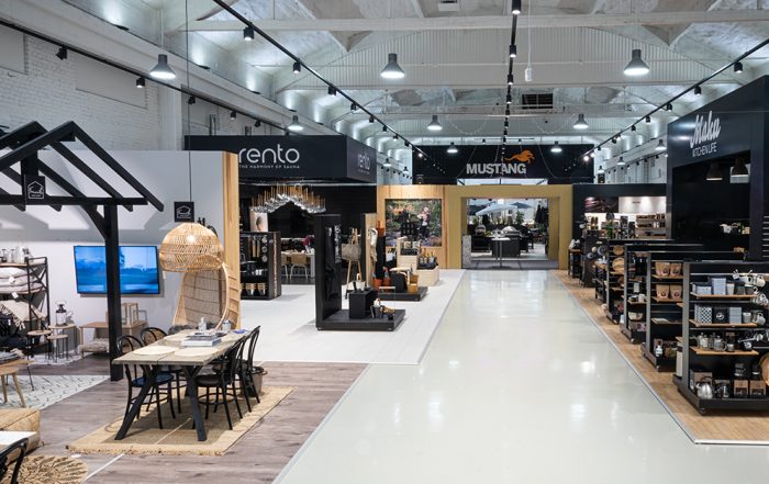 Myyntinäyttely, Sales Exhibition